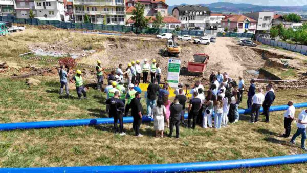 Islamic Relief Kosova dhe Komuna e Gjilanit vendosin gurthemelin e shkolles se mesme te mjekesise ne Gjilan